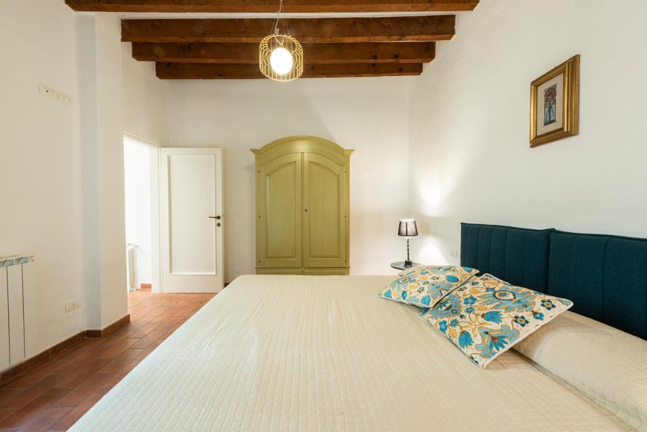 Santa Croce Palace By Mmega Florence Luaran gambar
